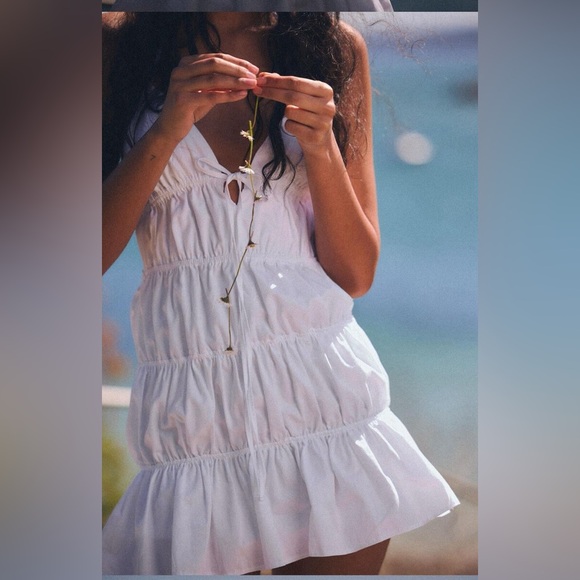 Zara Viral White Tiered Ruffle Dress NWT - Picture 2 of 8